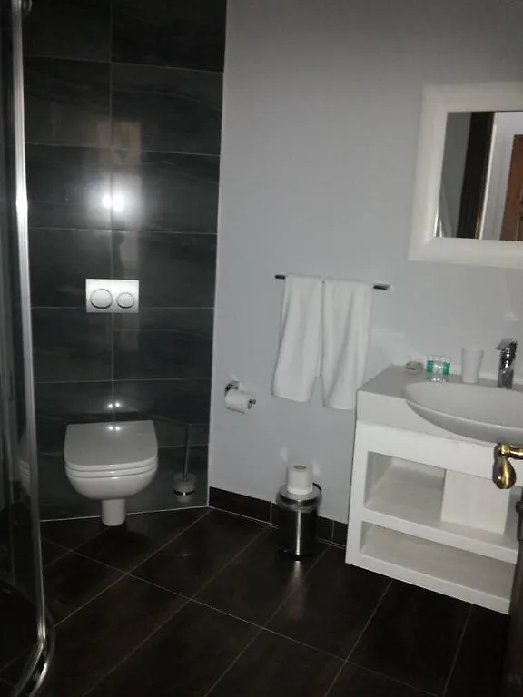Meggs Bodrum Beach Restaurant & Hotel Ortakent 3*,