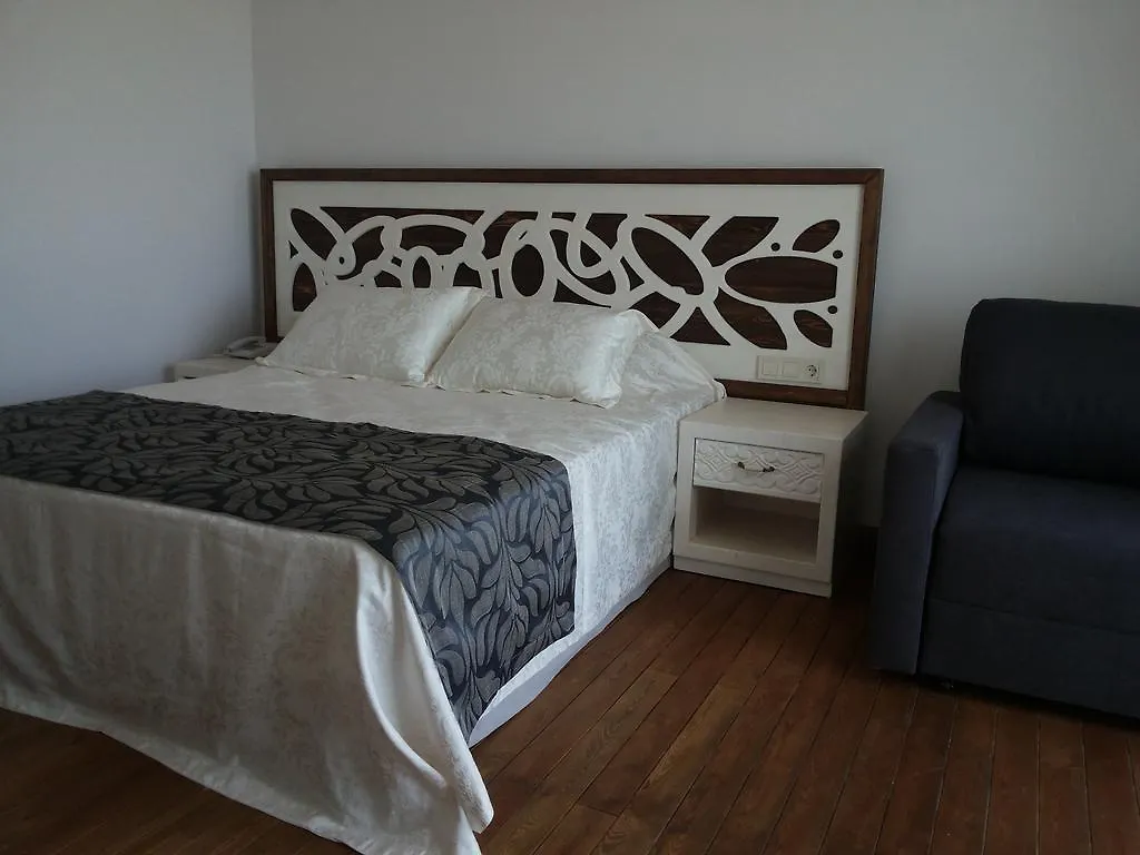 Bed & Breakfast Meggs Bodrum Beach Restaurant & Hotel Ortakent